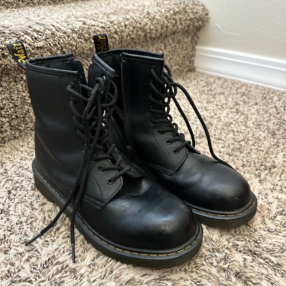 Dr Marten Delaney boots